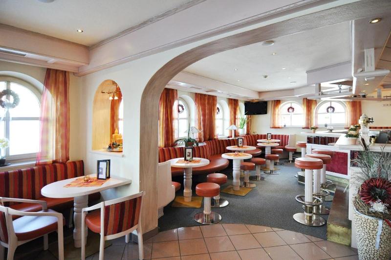 Kaiserhotel KitzbÃ¼hler Alpen - Restoran