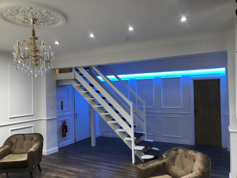 Stifford clays farm hotel - Oda