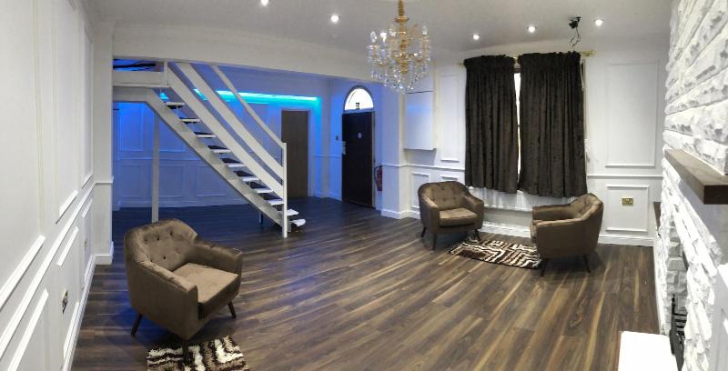Stifford clays farm hotel - Oda