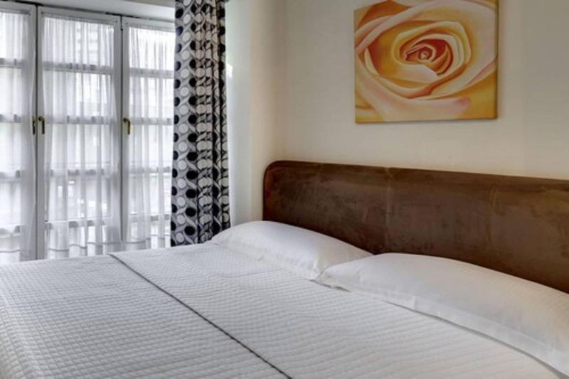 Carlton Court - Mayfair - Oda