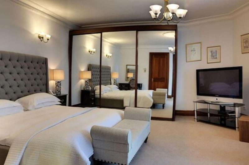 Carlton Court - Mayfair - Oda