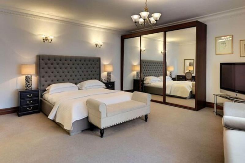 Carlton Court - Mayfair - Oda