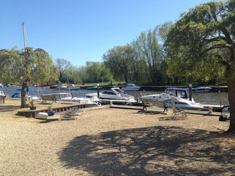 Riverside Park Self Catering Holidays - Genel