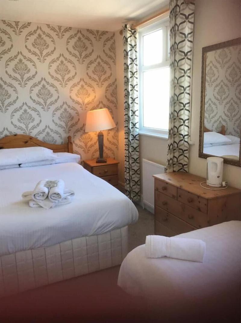 Hotel 242 - Oda