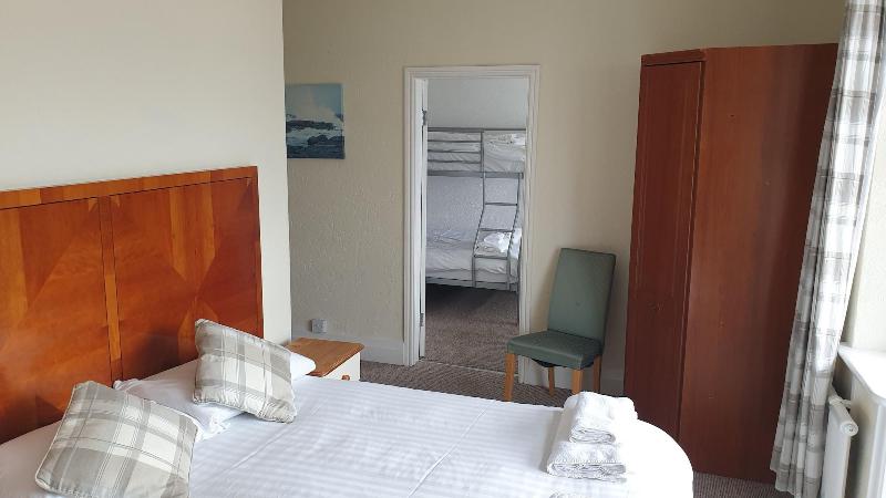 Hotel 242 - Oda