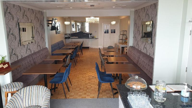 Hotel 242 - Restoran