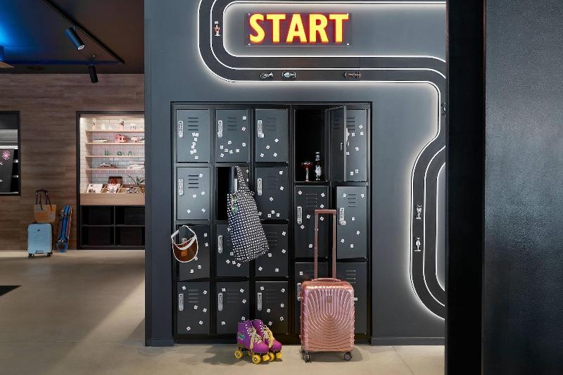 Moxy Milton Keynes - Lobi