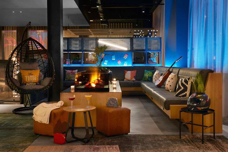 Moxy Milton Keynes - Lobi