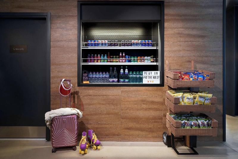 Moxy Milton Keynes - Genel