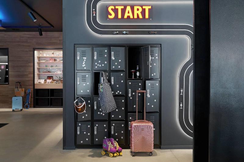 Moxy Milton Keynes - Genel