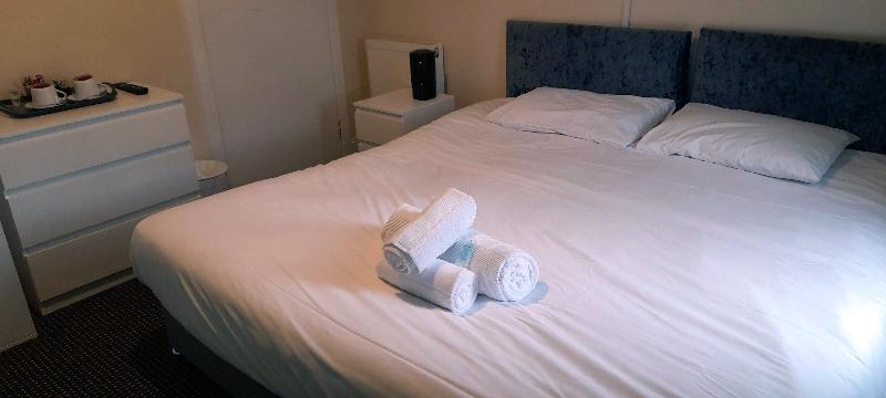 Irvine Riverside Guesthouse - Oda