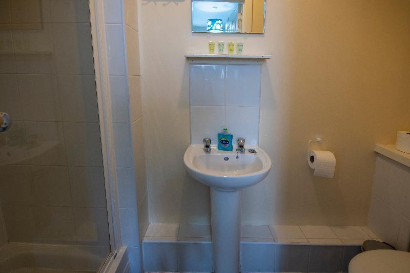 Irvine Riverside Guesthouse - Oda