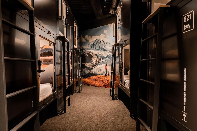 Capsule Hotel - Alpine Garden Zurich Airport - Oda