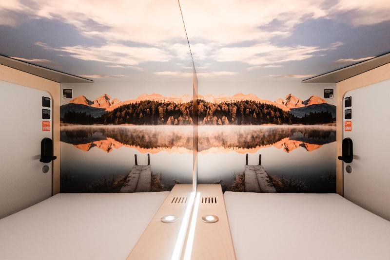 Capsule Hotel - Alpine Garden Zurich Airport - Oda