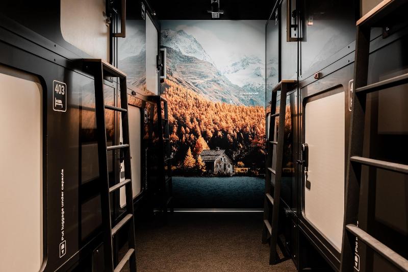 Capsule Hotel - Alpine Garden Zurich Airport - Oda