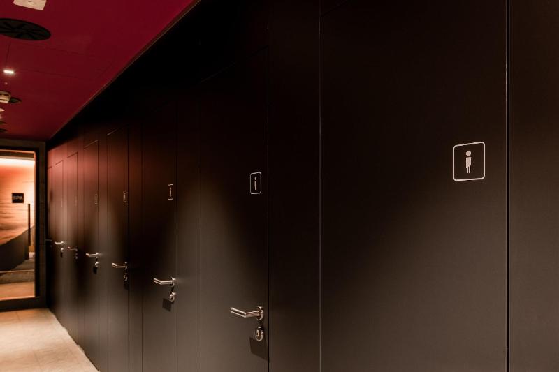 Capsule Hotel - Alpine Garden Zurich Airport - Oda