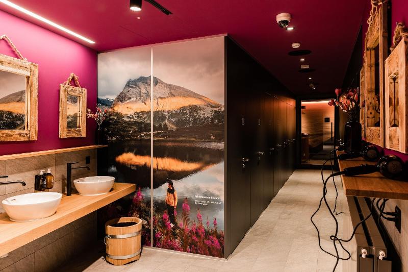 Capsule Hotel - Alpine Garden Zurich Airport - Oda