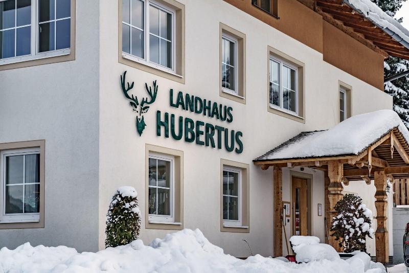 Landhaus Hubertus - Hotel Garni - Restoran