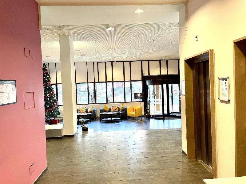 Neuchatel City Hotel - Lobi