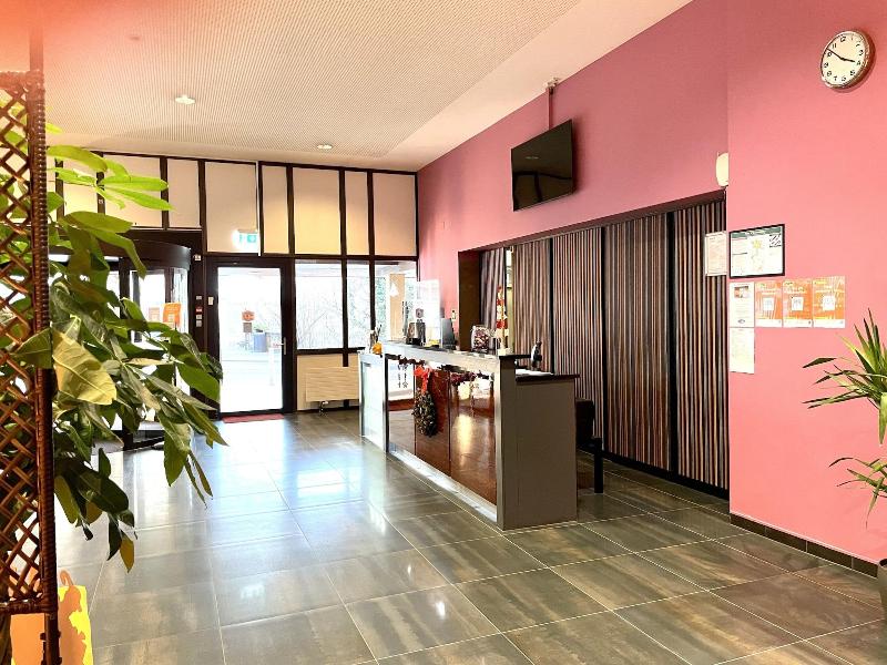 Neuchatel City Hotel - Lobi