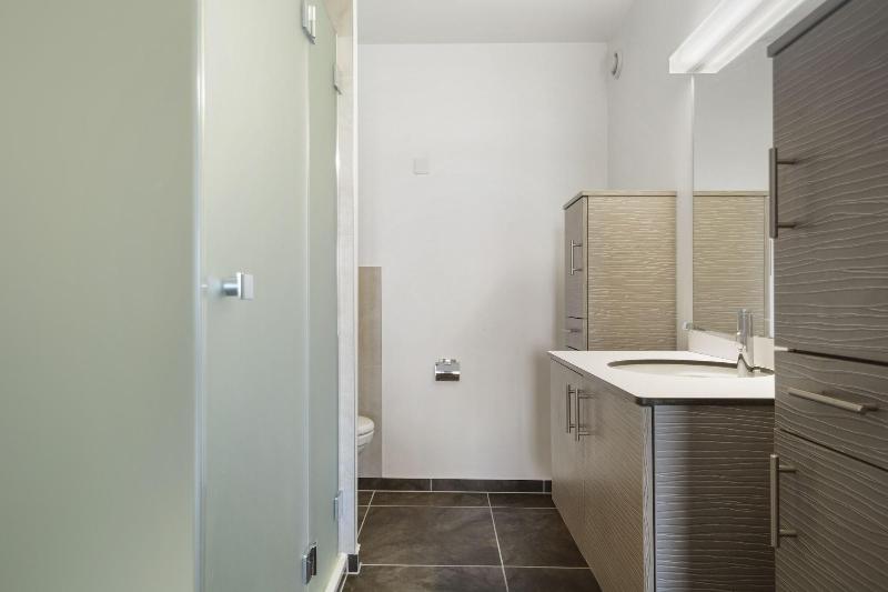 Neuchatel City Hotel - Oda