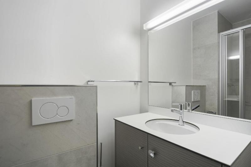 Neuchatel City Hotel - Oda