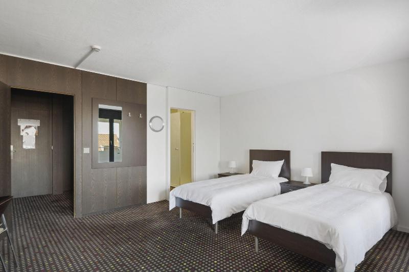 Neuchatel City Hotel - Oda