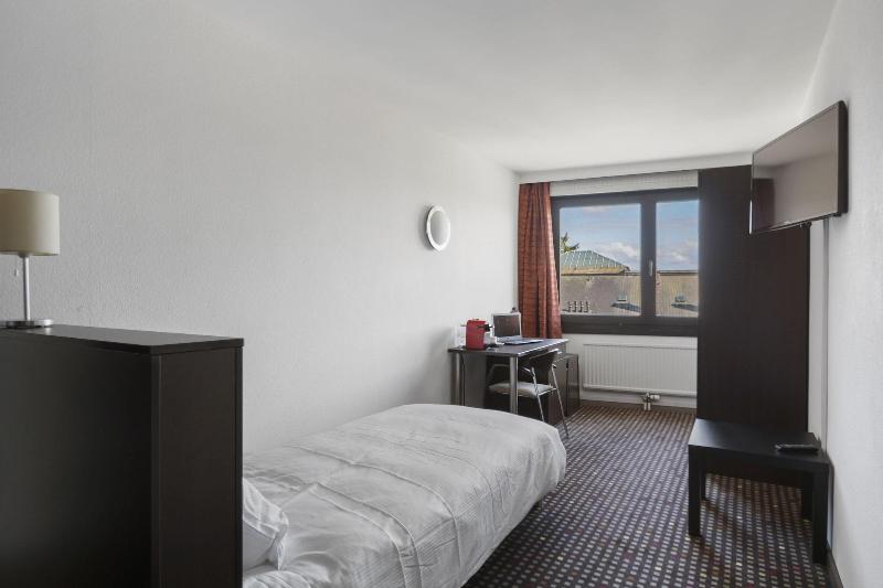 Neuchatel City Hotel - Oda