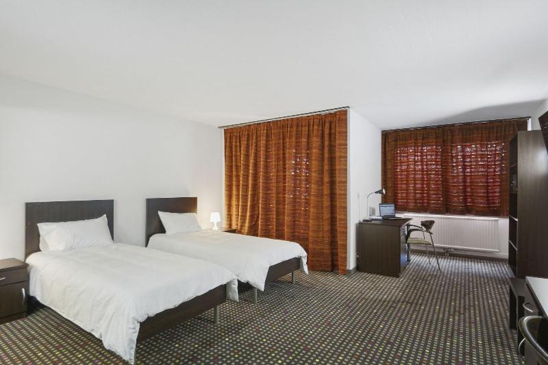Neuchatel City Hotel - Oda