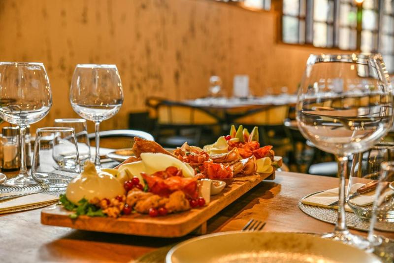 Neuchatel City Hotel - Restoran
