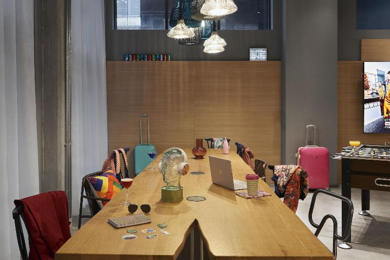 Moxy Manchester City - Lobi