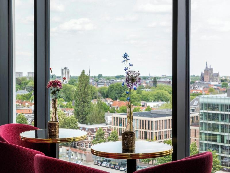 The Den, â€˜s-Hertogenbosch, a Tribute Portfolio - Bar