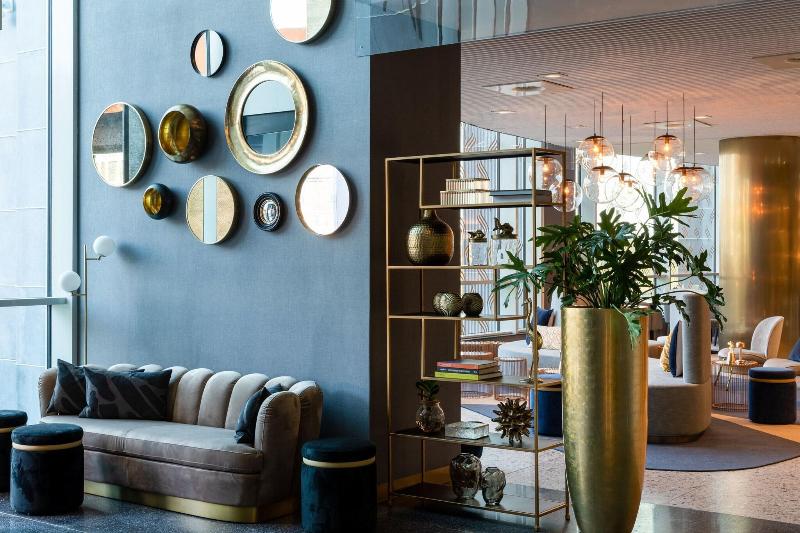 The Den, â€˜s-Hertogenbosch, a Tribute Portfolio - Lobi