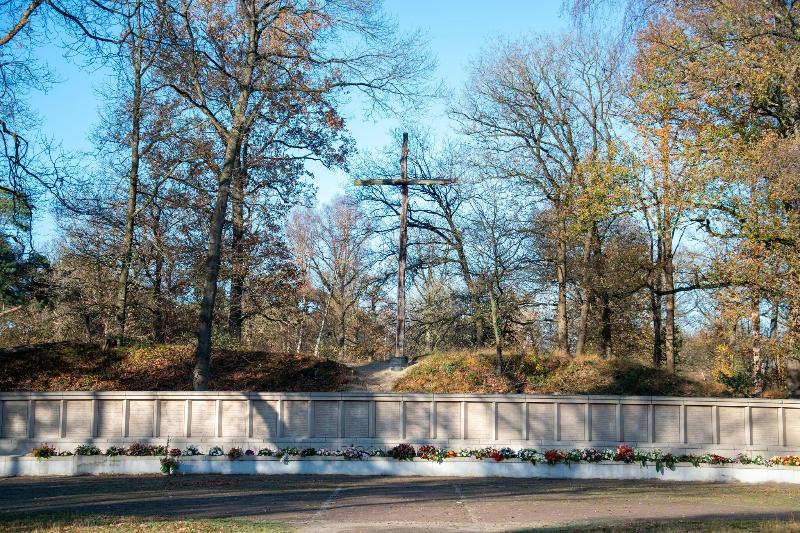 The Den, â€˜s-Hertogenbosch, a Tribute Portfolio - Genel