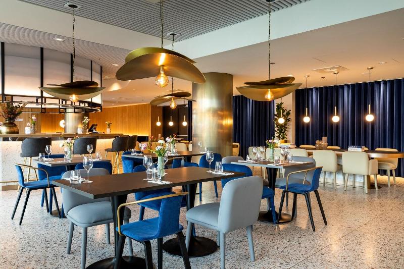 The Den, â€˜s-Hertogenbosch, a Tribute Portfolio - Restoran