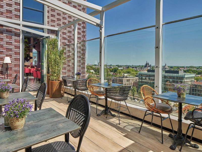 The Den, â€˜s-Hertogenbosch, a Tribute Portfolio - Restoran