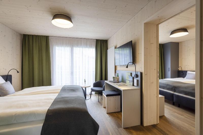 JUFA Hotel Savognin - Lobi