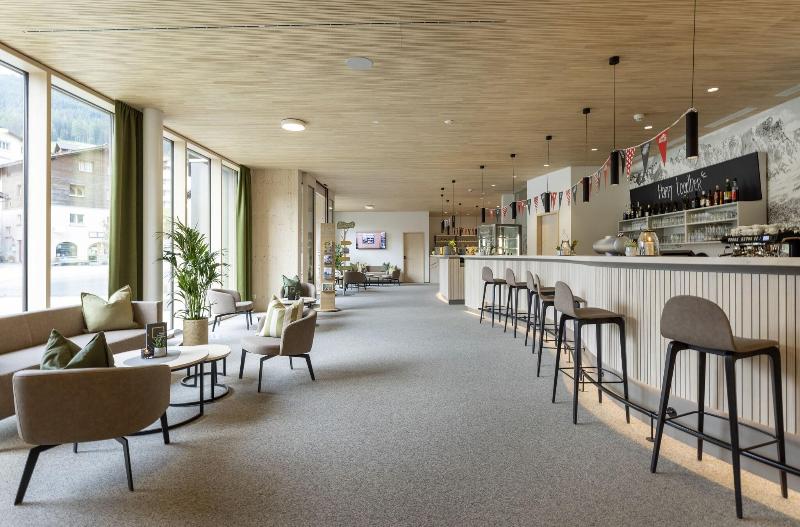 JUFA Hotel Savognin - Lobi