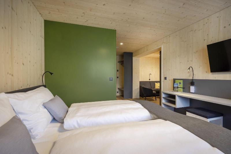 JUFA Hotel Savognin - Oda