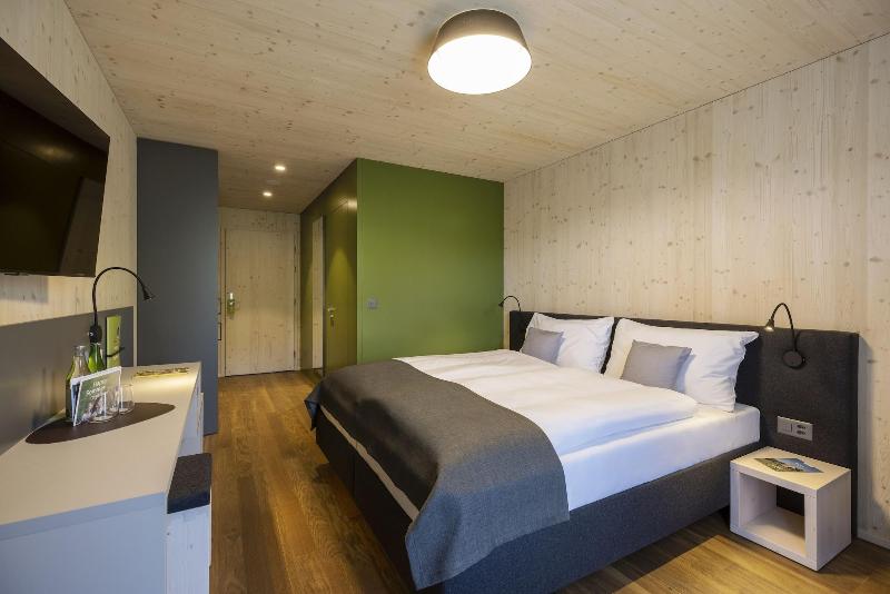 JUFA Hotel Savognin - Oda
