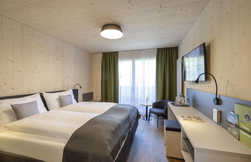 JUFA Hotel Savognin - Oda