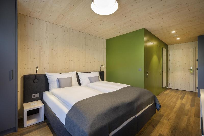 JUFA Hotel Savognin - Oda