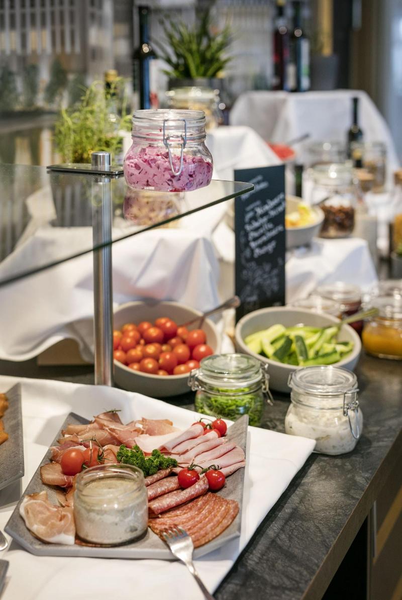 JUFA Hotel Savognin - Restoran