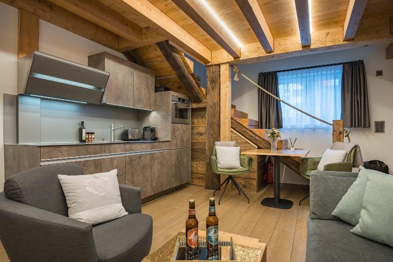 Luxury Residence Colosseo Zermatt - Oda