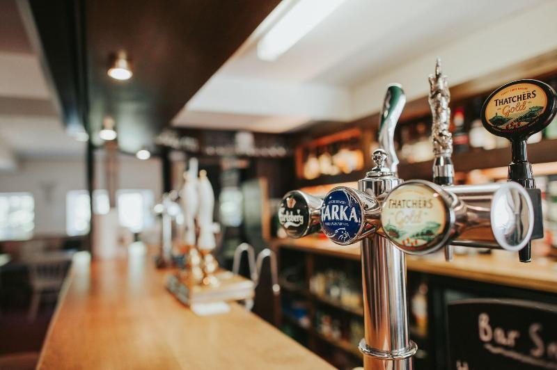 The Lordleaze Hotel And Restaurant - Bar