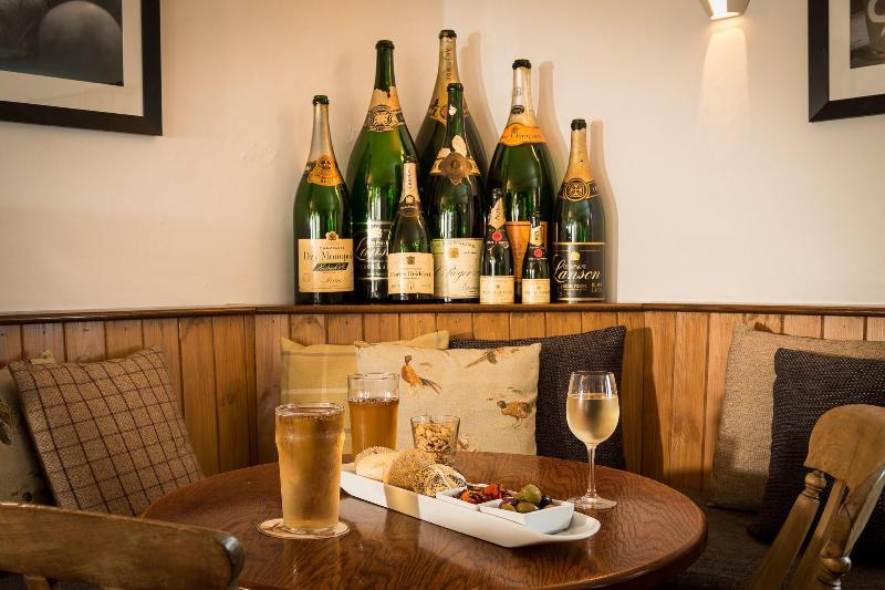 The Lordleaze Hotel And Restaurant - Bar