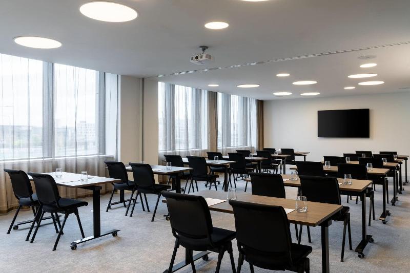 Courtyard By Marriott Glasgow Sec - Toplantı