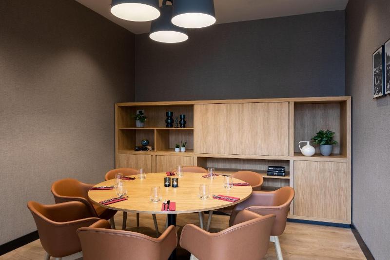 Courtyard By Marriott Glasgow Sec - Restoran