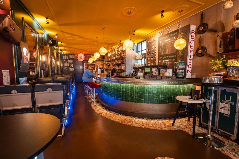 The Happy Traveler - Guesthouse Groningen - Bar