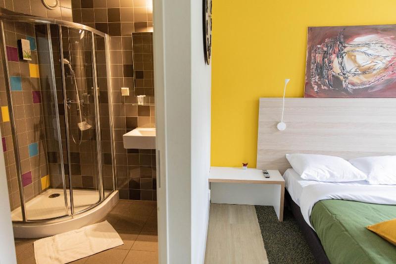 The Happy Traveler - Guesthouse Groningen - Oda